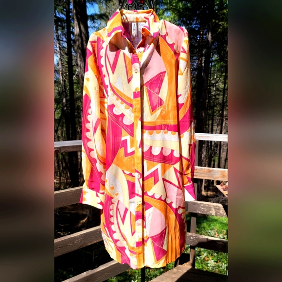 Newport News Other - Newport News sheer UV protection swim/dress cover up szM BEAUTIFUL NEW